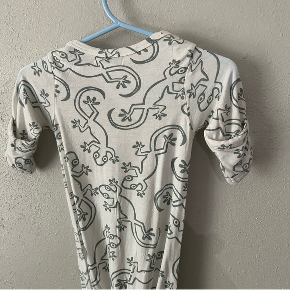 Spearmint Love Lizard Cloud White Tie Gown Size 0-3 Months - Picture 2 of 8